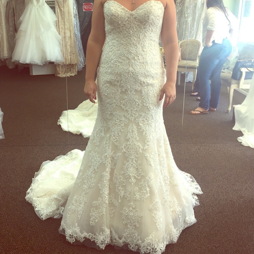 Wedding dress